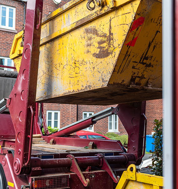 8 Yard Maxi Skip Hire St Helens