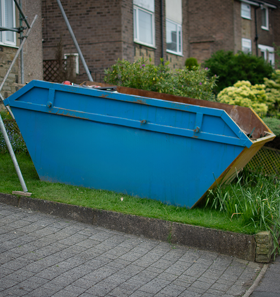 Maxi Skip Hire for Garden Waste and Renovations in St Helens